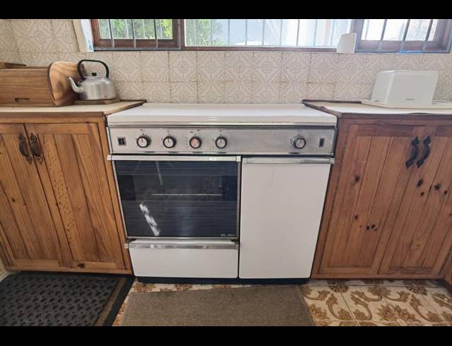 4 BEDROOM PROPERTY TO RENT IN UPPER ROBBERG